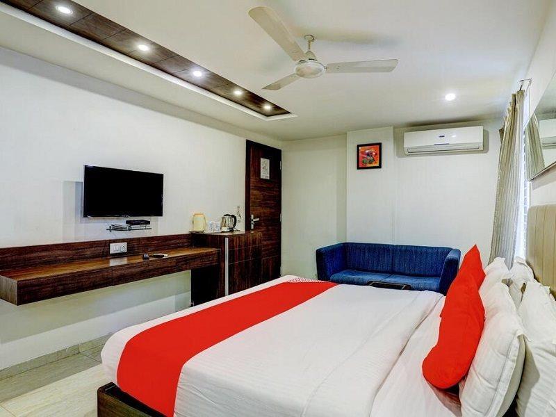 Fabhotel Prime Sky Light Vadodara Exterior foto